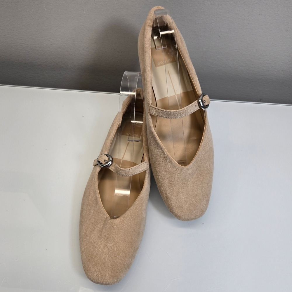 Dolce Vita Tan Flats